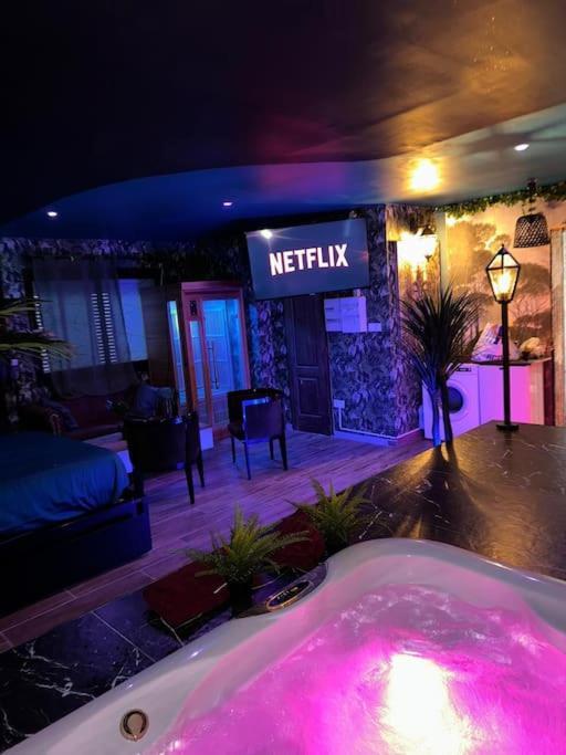 Marbella Logement Privatif -Jacuzzi-Sauna La Valette-du-Var Extérieur photo