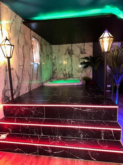 Marbella Logement Privatif -Jacuzzi-Sauna La Valette-du-Var Extérieur photo